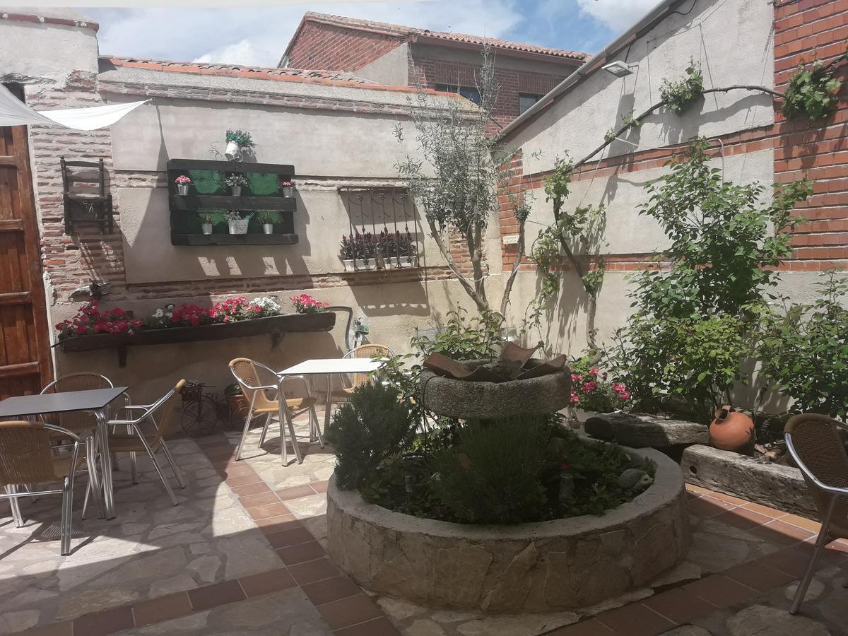 Casa Rural La Casa De Las Manuelas Horcajo de las Torres Ngoại thất bức ảnh
