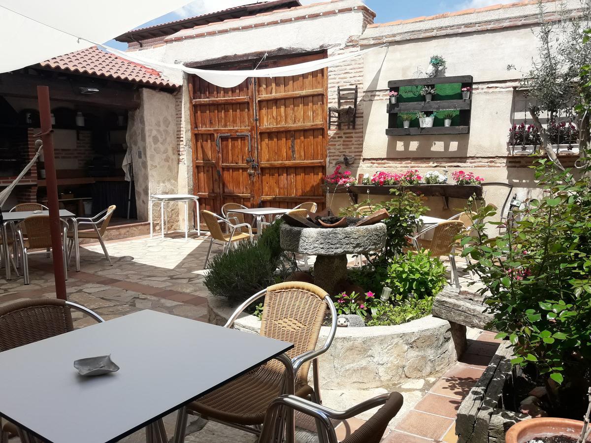Casa Rural La Casa De Las Manuelas Horcajo de las Torres Ngoại thất bức ảnh